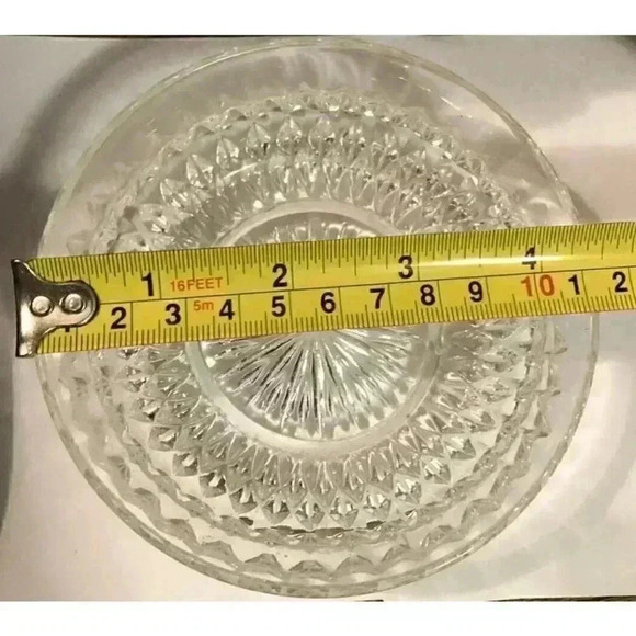 Beautiful Vintage Indiana Glass Bowl Diamond Point Candy Nuts Berry Trinket Dish - Picture 3 of 10